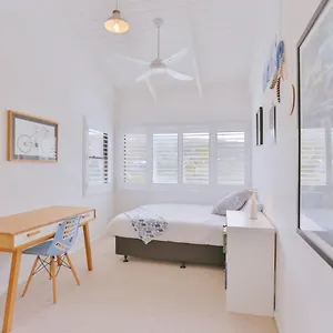 Holiday home 15 Mcanally Drive Fabulous Family With Magnificent Ocean Views Pool Walk To